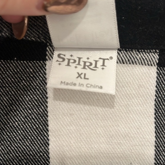 NWOT Trick’r Treat Flannel - Picture 5 of 8